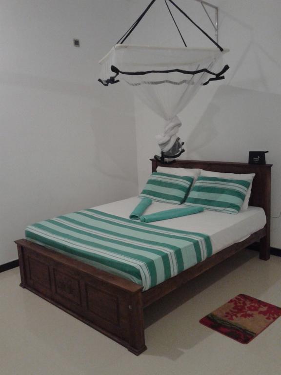 Sunset Surfing Beach Resort Matara Ngoại thất bức ảnh
