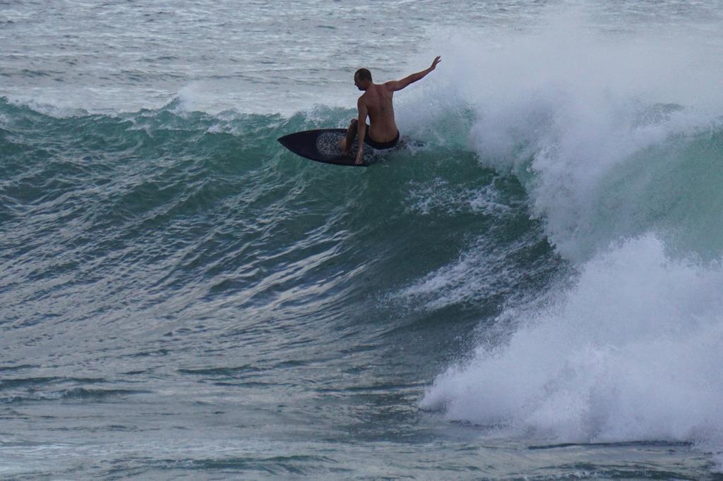 Sunset Surfing Beach Resort Matara Ngoại thất bức ảnh